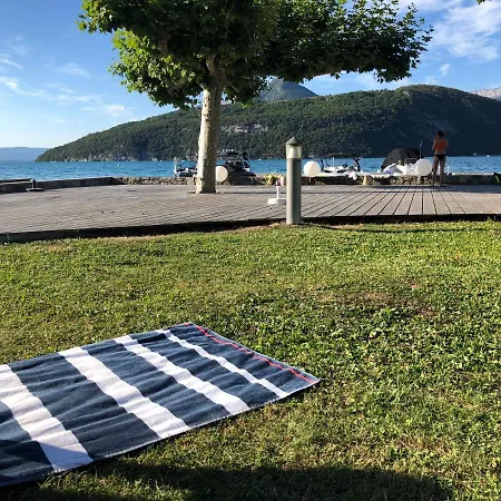 Apartment Les Pieds Dans L'eau Au Bord Du D'annecy Duingt