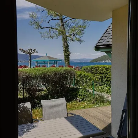 Les Pieds Dans L'eau Au Bord Du D'annecy Apartment